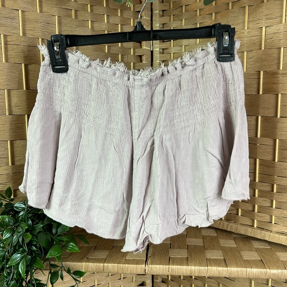 Free People Intimately Lost Girl Smocked Shorts- Lilac- Size Small - Picture 8 of 9